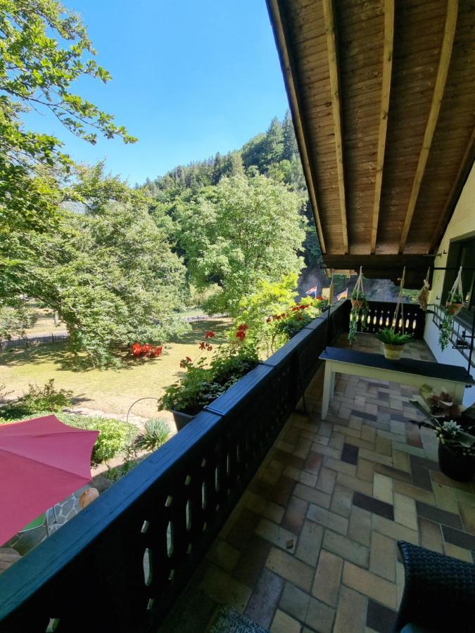 B&B Am Sahrbach Алтенар Екстериор снимка